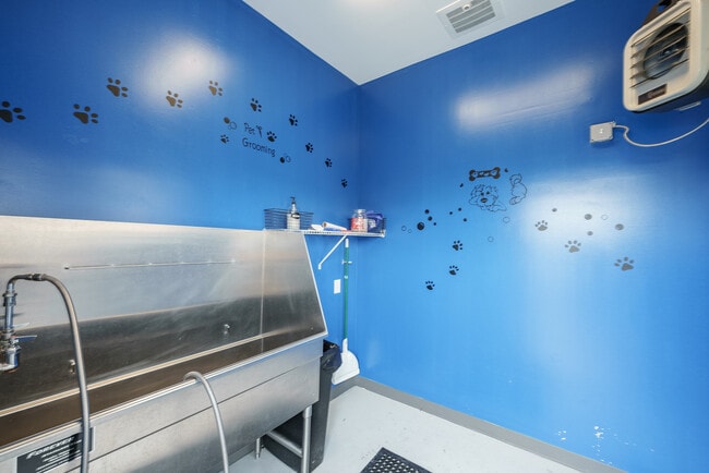 Pet Washing Station - The Sound at Gateway Commons