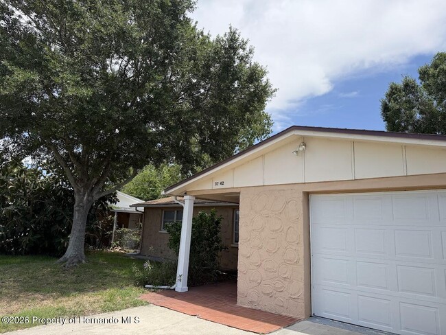 Photo - 3742 Darlington Rd