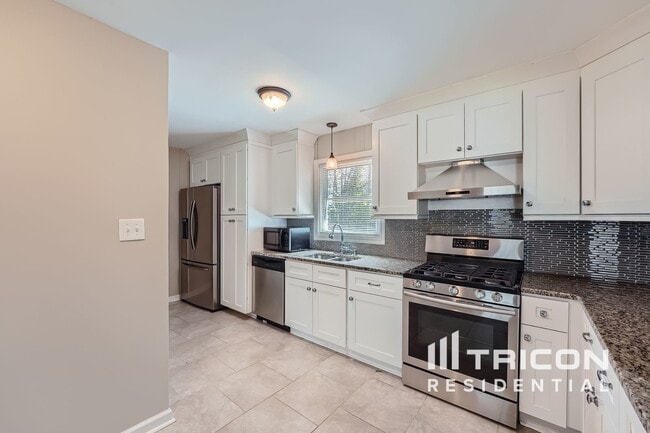 Photo - 1695 Virginia Cir