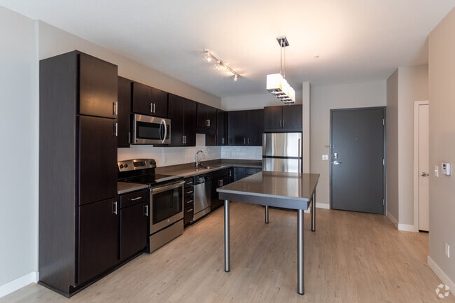 1HAB,1BA - 690 ft²
