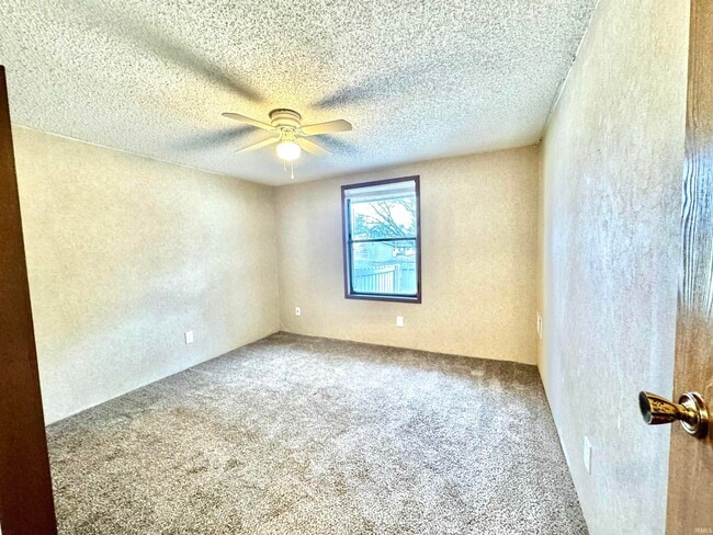 Photo - 3032 E Amy Ln