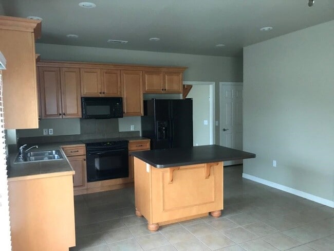 Photo - 2506 S Greens Way
