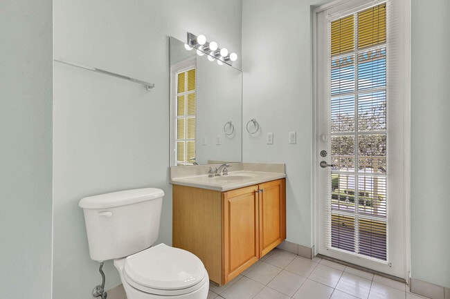 Photo - 1500 Mariner Bay Blvd