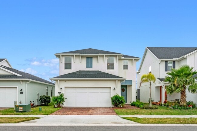 Photo - Water Front Home- 4 Large Bedrooms-3 baths Gated Community Call Sheila Campbell 407-687-7900