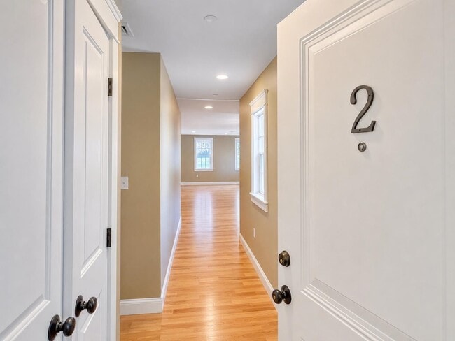 198 Islington St Unit 2