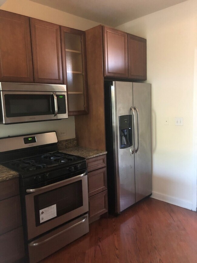 Photo - 1533 W Hollywood Ave Unit 1