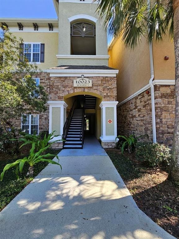 Building Photo - 10023 Courtney Palms Blvd Unit 101