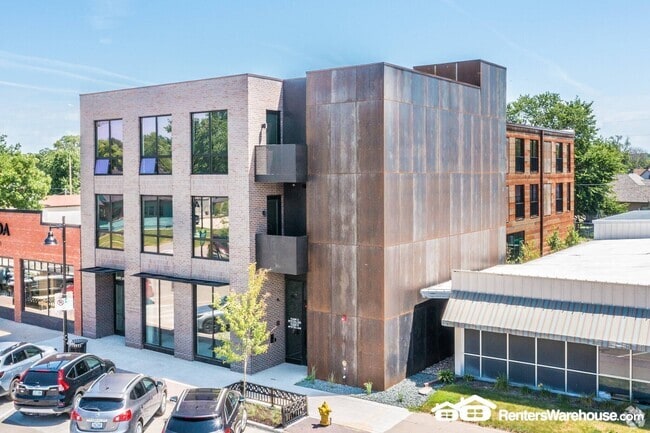 Building Photo - 329 5th St Rental