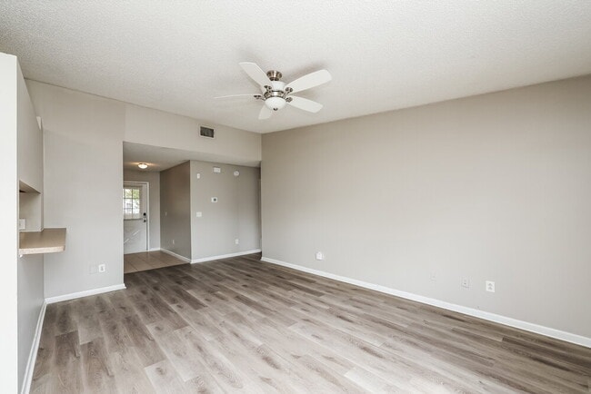 Photo - 317 Regal Park Dr