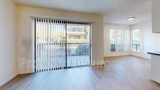 Photo - 905 Lakeside Dr Unit 1