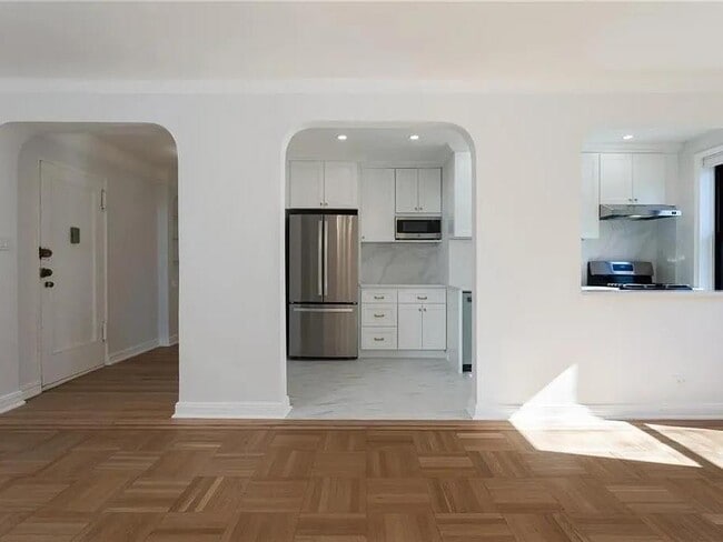 Photo - 415 Ocean Pkwy