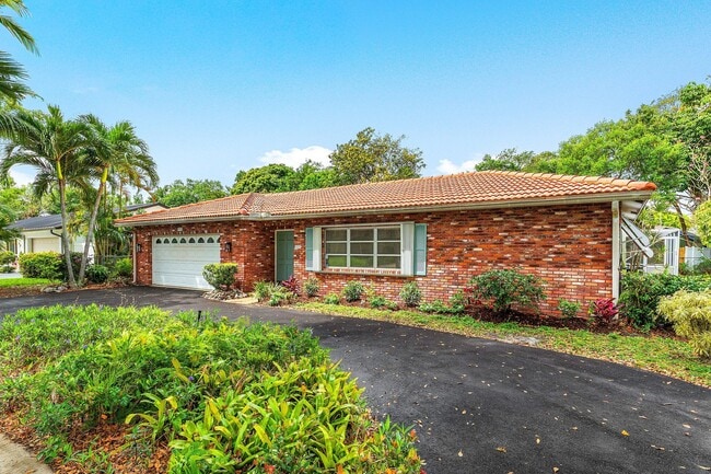 Photo - 931 NW 9th Ct