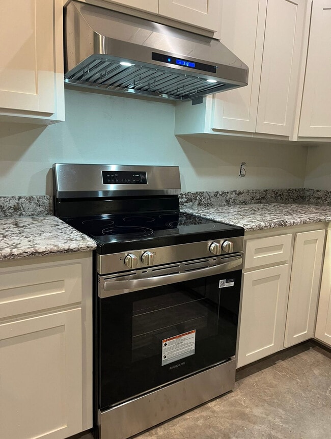 Photo - 101 Habersham Dr