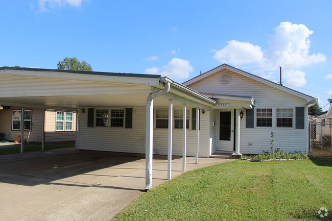 Building Photo - 2309 2nd St Rental