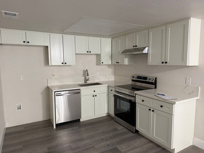 Photo - 5204-5206 Karm Way Unit 5204