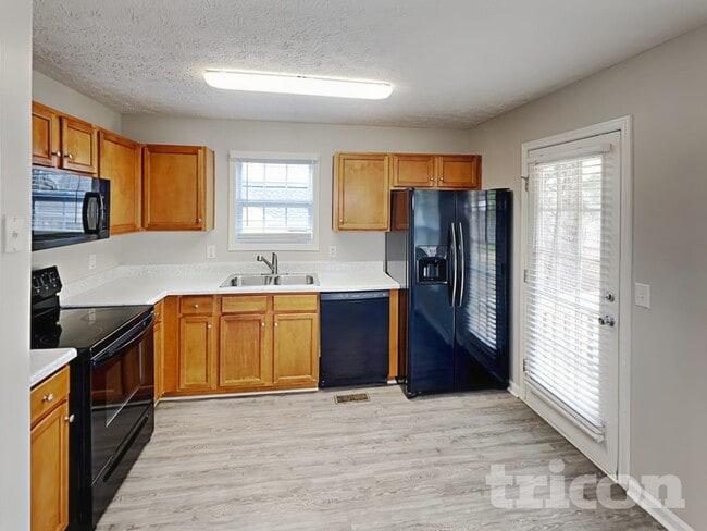 Photo - 126 Remington Pl Dr