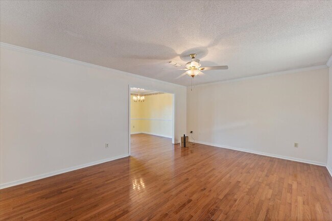 Photo - 46 Destiny Ln