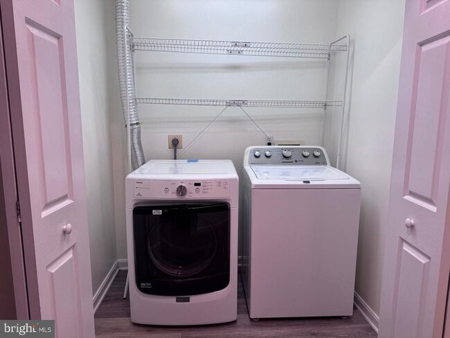 Photo - 2639 Middle Rd