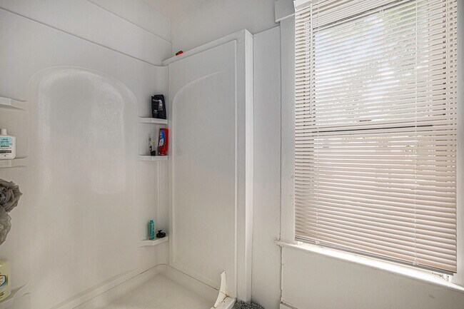 Photo - 515 S 4th Ave