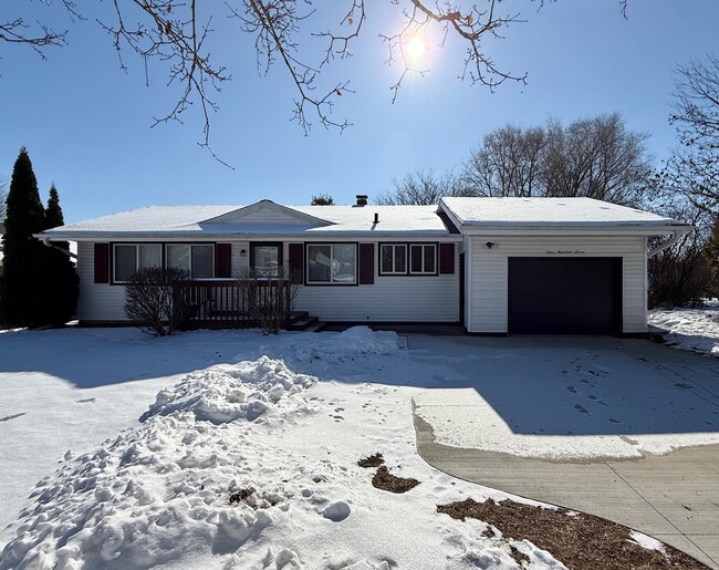 Building Photo - 407 13th Ave