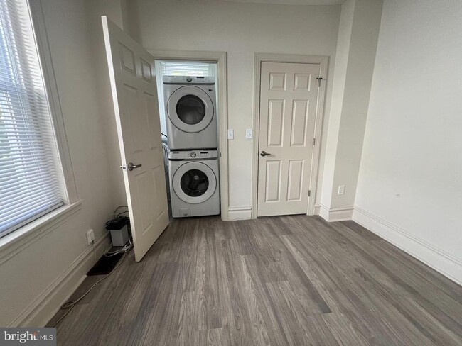 Photo - 1725 N 27th St Unit 2