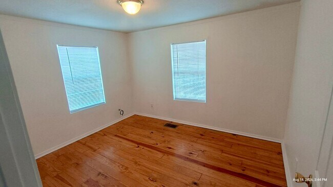 Photo - 115 Deerfield Rd