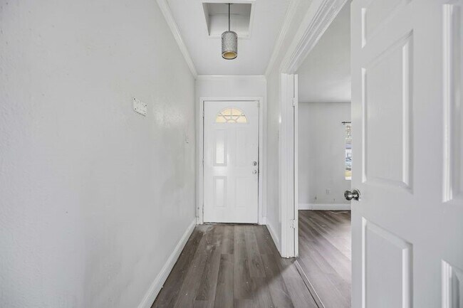 Photo - 12659 Chiswick Rd