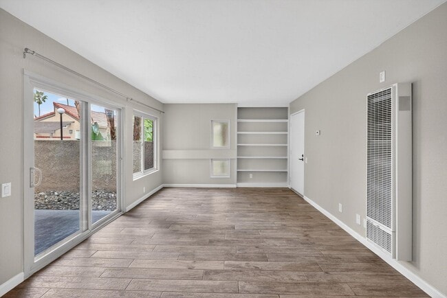 Photo - Large One Bedroom For Rent - Huntington Beach