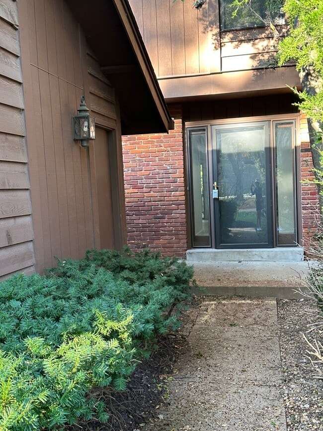 Photo - Beautifully Updated Townhome in Kirkwood