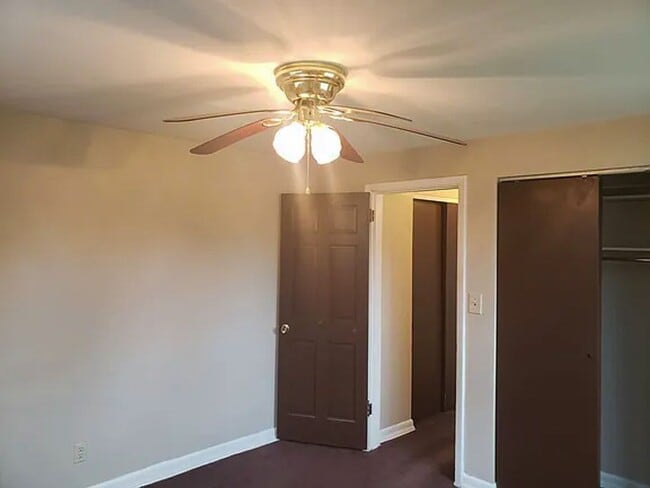 Photo - 7598 Boleyn Dr Unit 4