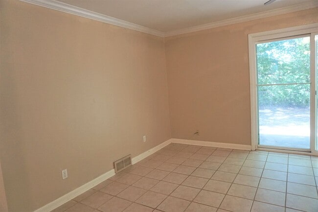 Photo - 1813 Hardy Dr