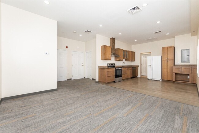 Photo - 909 Hancock St Unidad 2