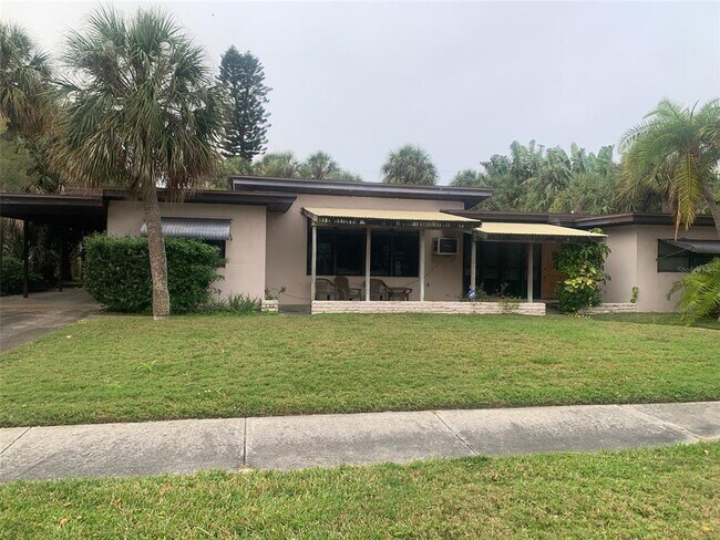 3110 DE BAZAN Ave  