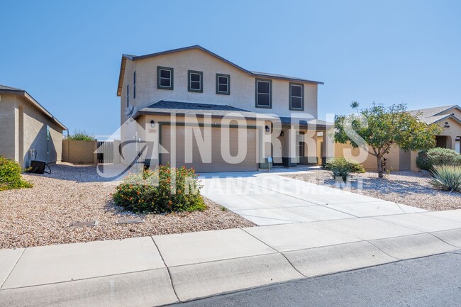 Photo - Beautiful Large Home Very Close to Freeway