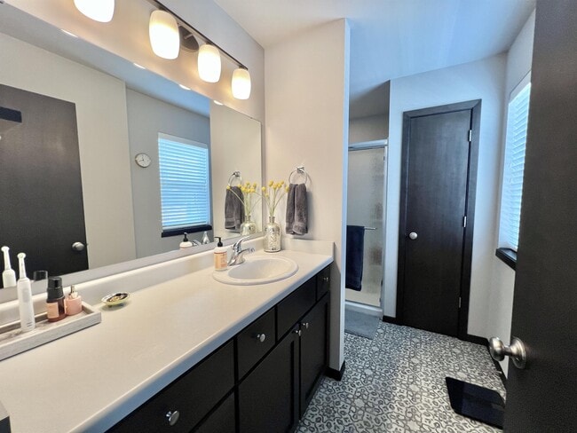 Photo - 2899 Bulwer Ln