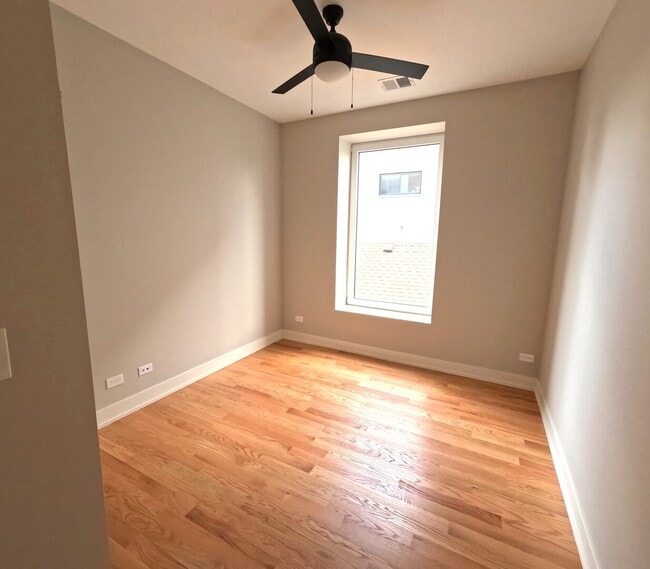 Photo - 2100 W 18th Pl