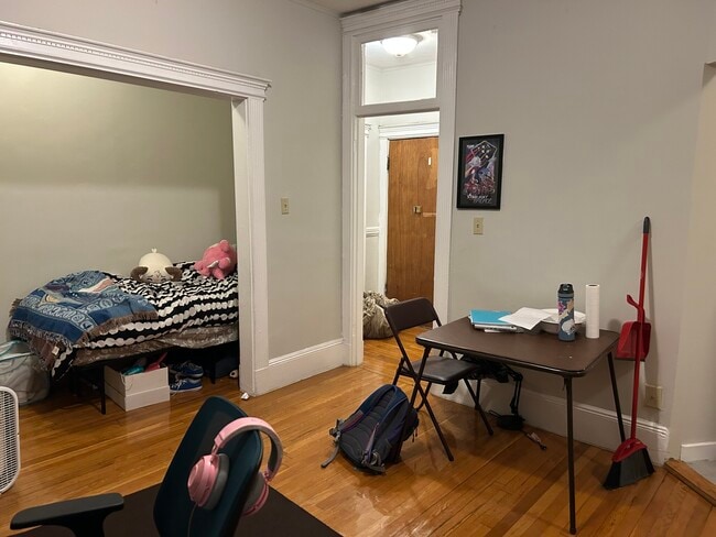 Photo - 57 Gainsborough St