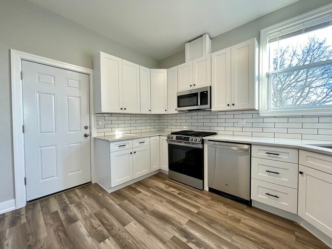 Photo - 2937 N Ashland Ave Unidad 2