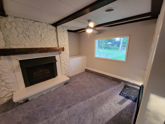 Photo - 7750 Mahoney Rd