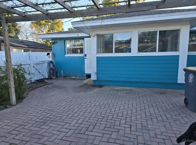 Photo - 1832 Callahan St