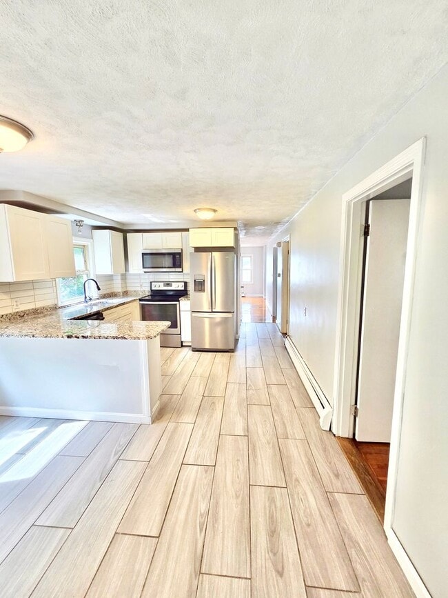 39 Standish Ave