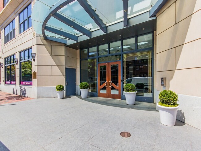 Building Photo - 303 Columbus Ave Unit 1005