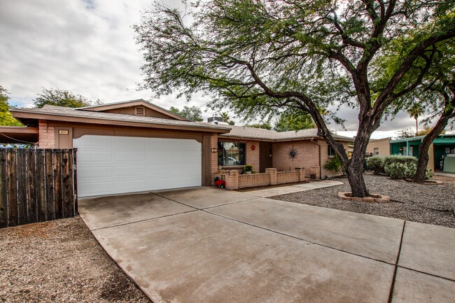 Photo - 9530 E Baker St