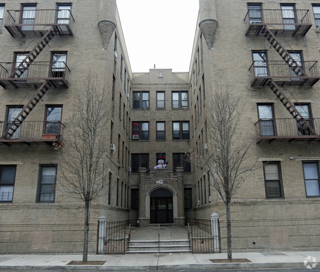 383 Warburton Ave Apartments Yonkers, NY
