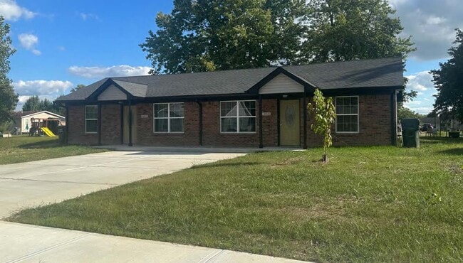 461 Virginia Ct Unit 461 Virgina Ct Greenfield