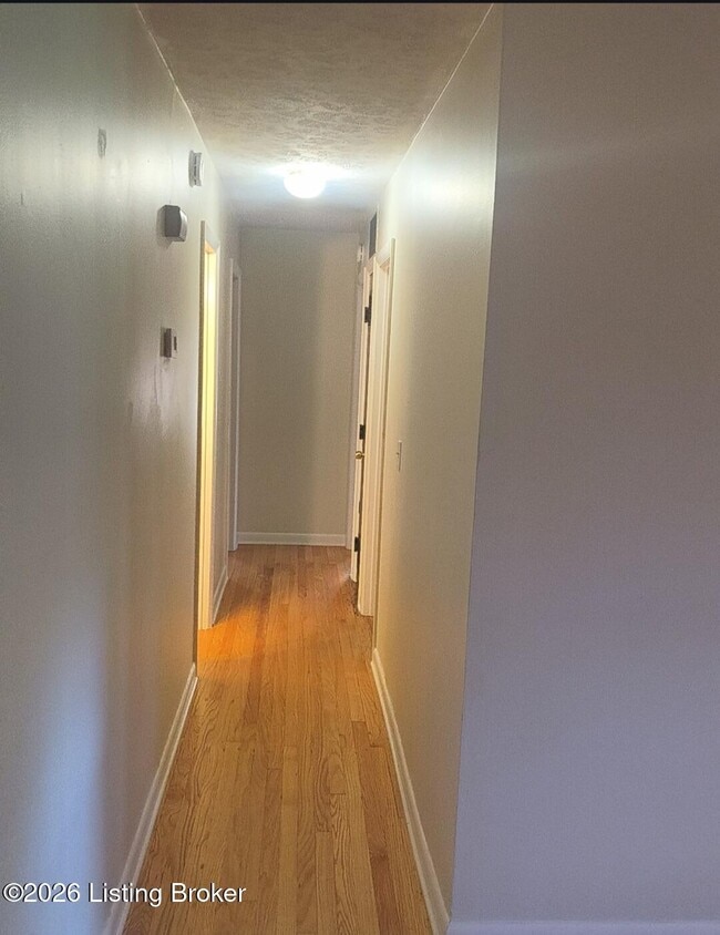 Photo - 2014 Cedarcrest Dr