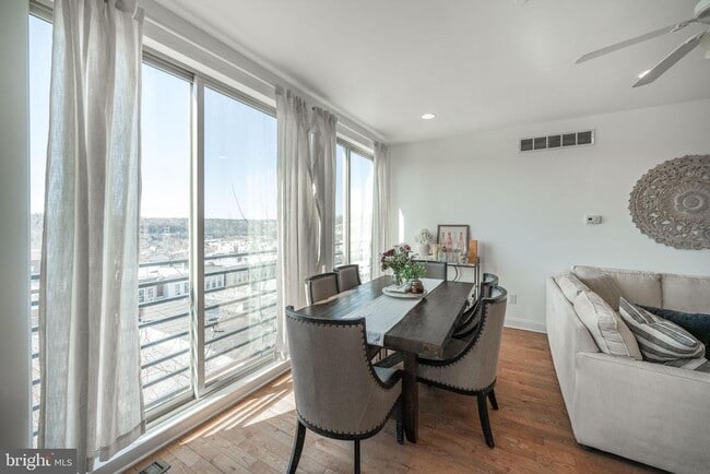 Photo - 4066 Manayunk Ave