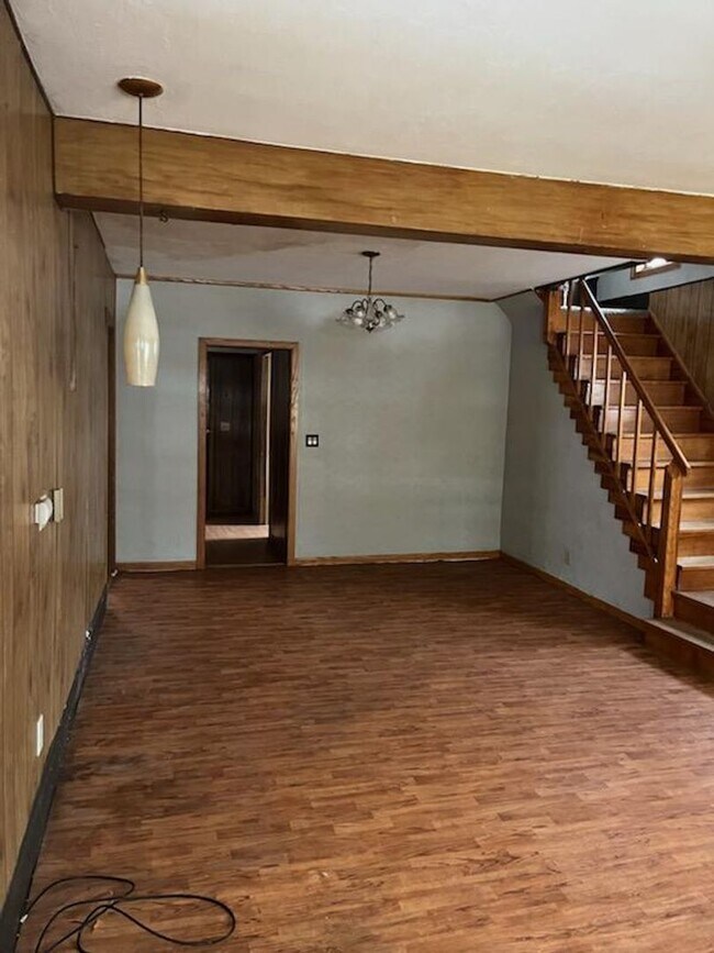 Photo - 3 Bedroom, 2 Bath House Unit House