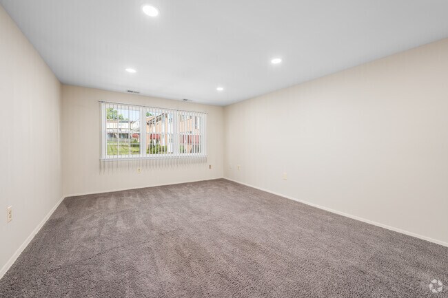 2BR, 2BA - 1,250SF - Living Room