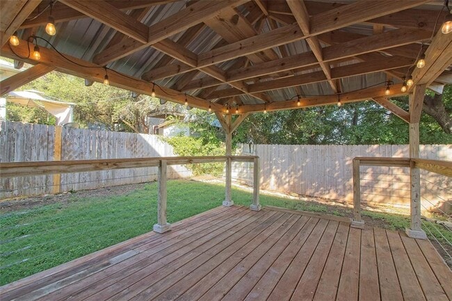 Photo - 2903 Whisper Oaks Ln